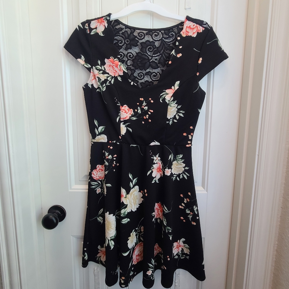 Short flowery formal dress